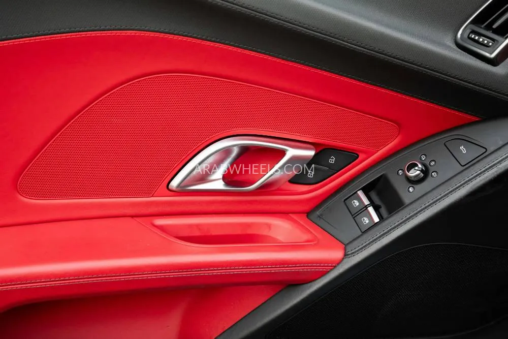 Audi R8 2021 for Sale in Dubai Image-13