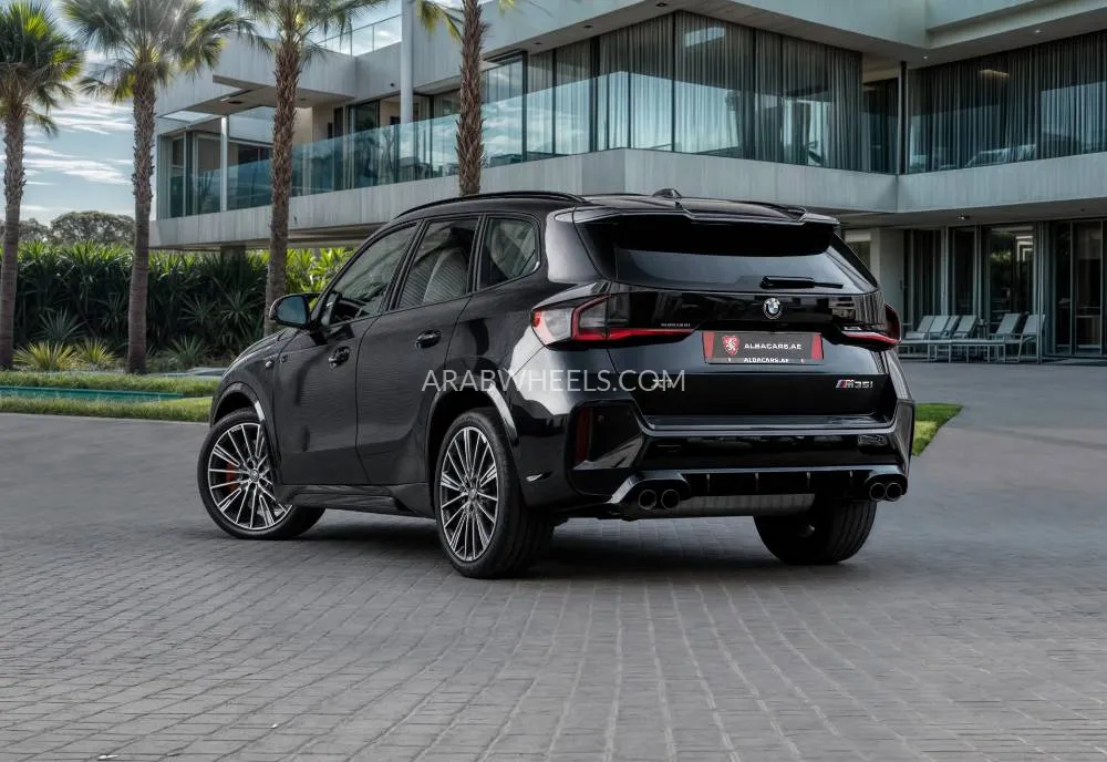 BMW X1 2024 for Sale in Dubai Image-18