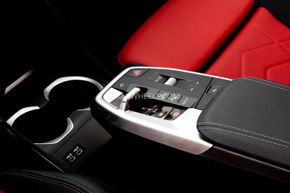 BMW X1 2024 for Sale in Dubai Image-10