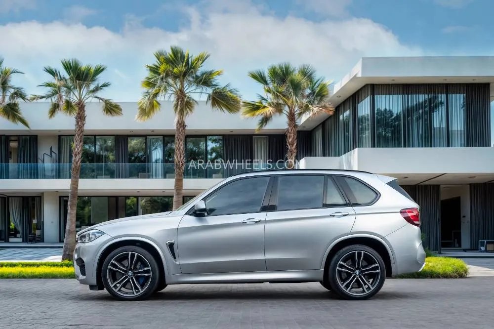 BMW X5 2018 for Sale in Dubai Image-2