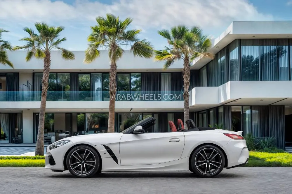BMW Z4 2021 for Sale in Dubai Image-17