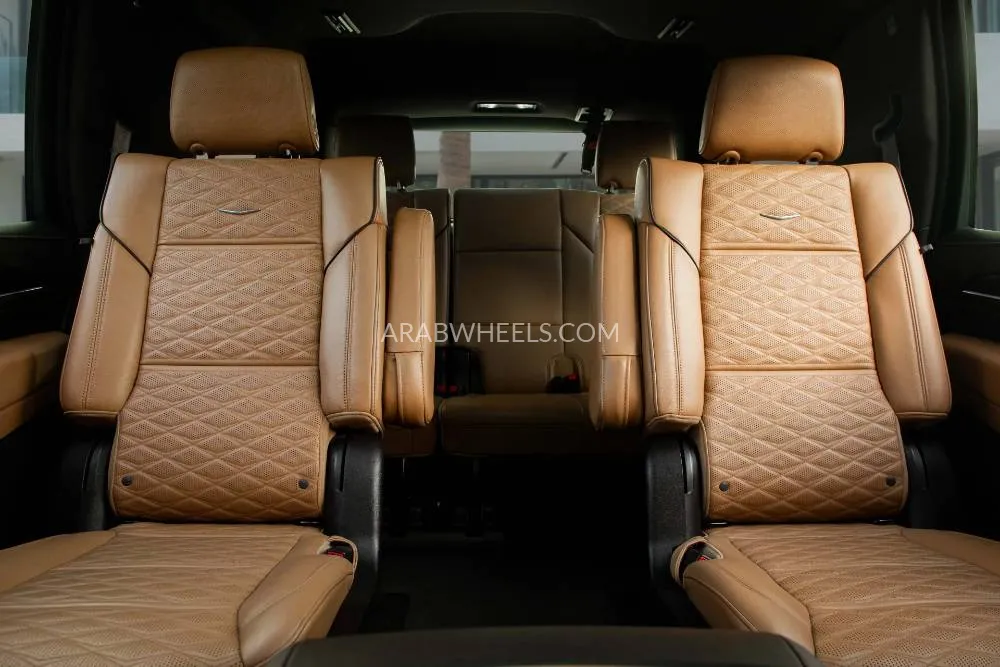 Cadillac Escalade 2022 for Sale in Dubai Image-12