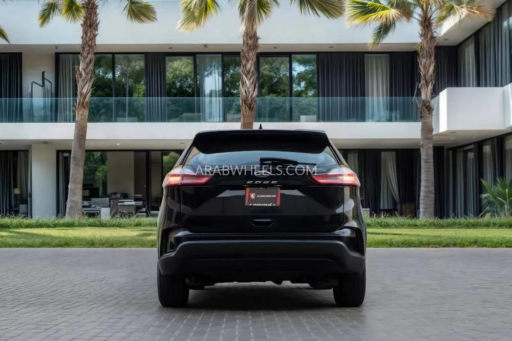 Ford Edge 2022 for Sale in Dubai Image-5