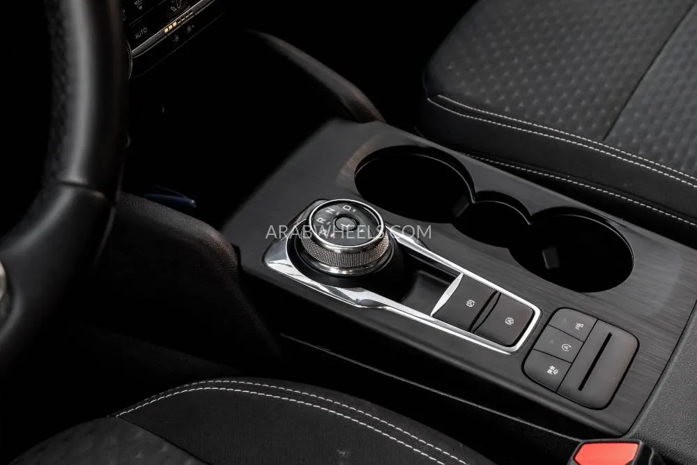 Ford Escape 2022 for Sale in Dubai Image-10