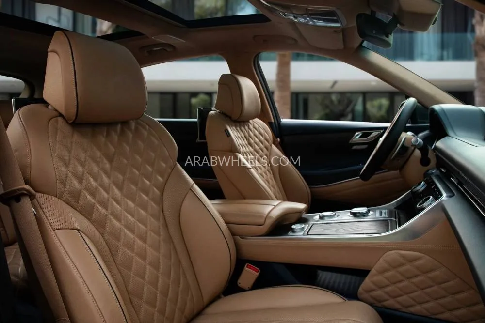 Genesis GV80 2024 for Sale in Dubai Image-11