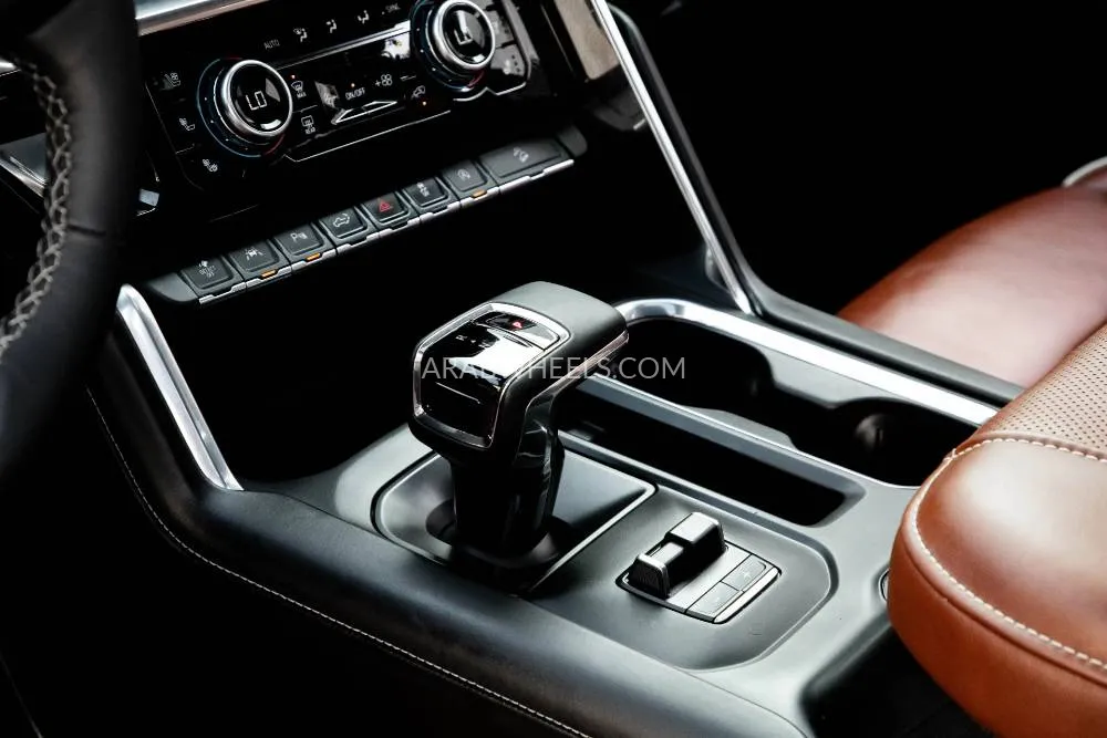 GMC Sierra 2024 for Sale in Dubai Image-9