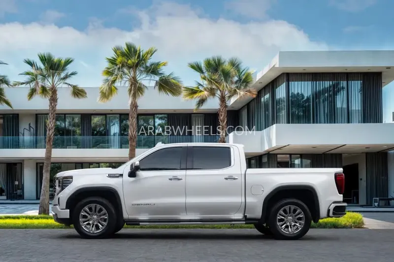 GMC Sierra 2025 for Sale in Dubai Image-22