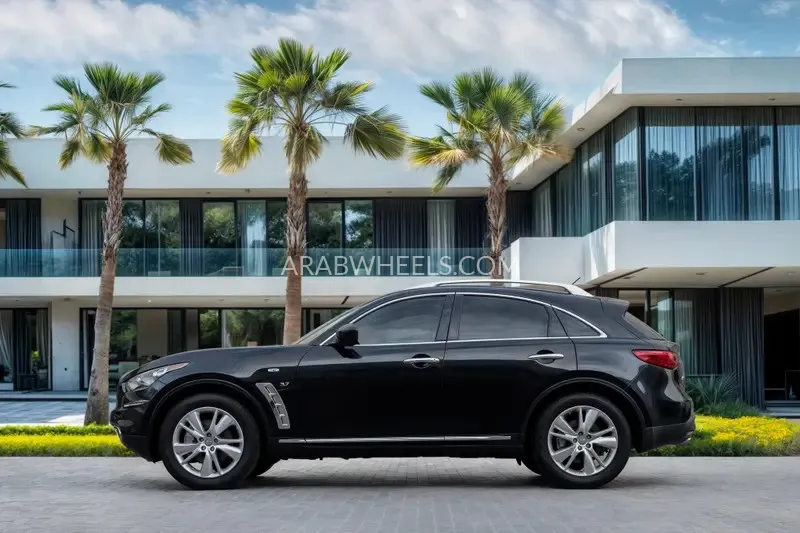 Infiniti QX70 2019 for Sale in Dubai Image-23