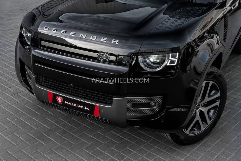 Land Rover Defender 2024 for Sale in Dubai Image-7