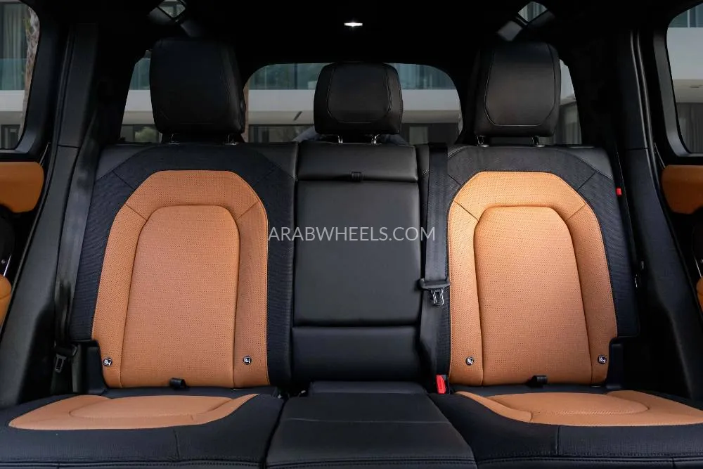 Land Rover Defender 2024 for Sale in Dubai Image-12