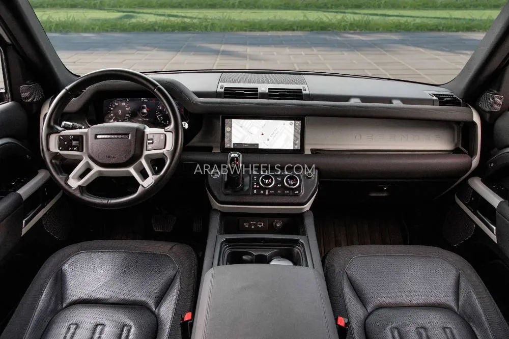 Land Rover Defender 2020 for Sale in Dubai Image-7