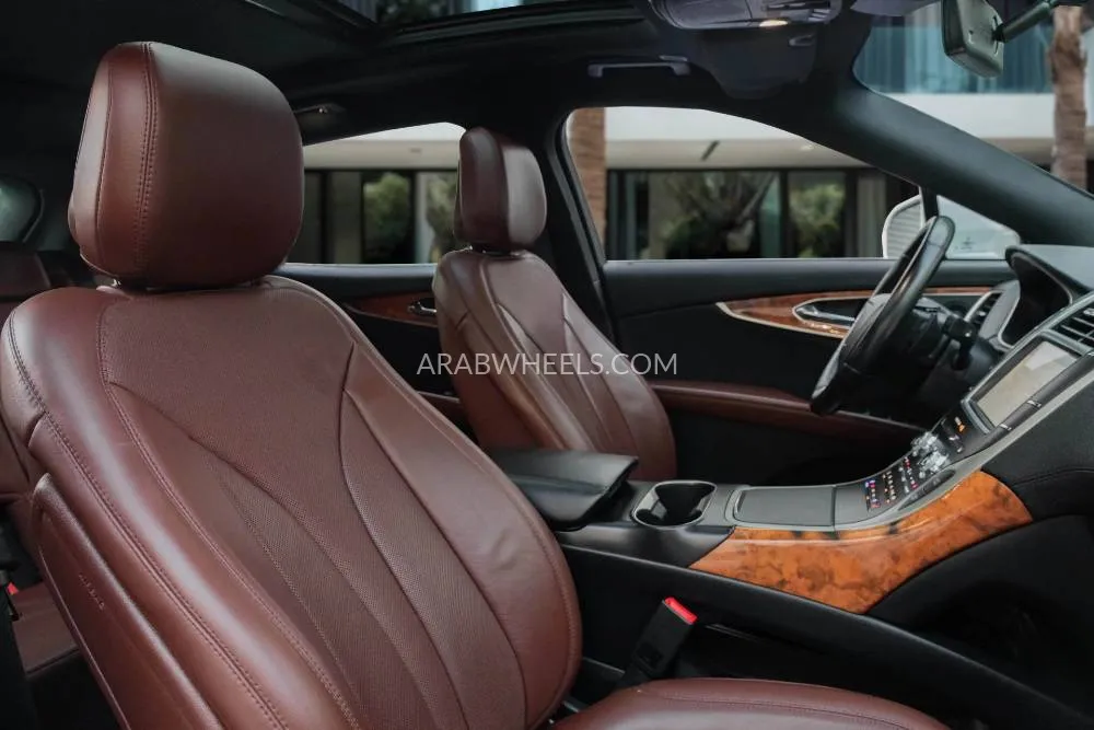 لينكون نوتيلوس 2020 for Sale in دبي Image-11