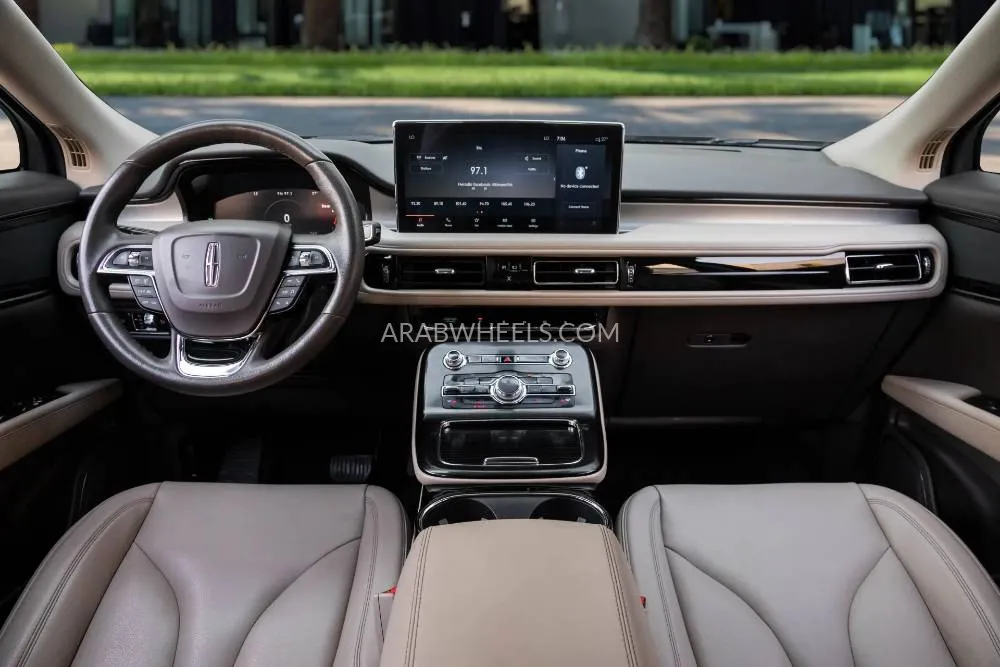 Lincoln Nautilus 2021 for Sale in Dubai Image-8