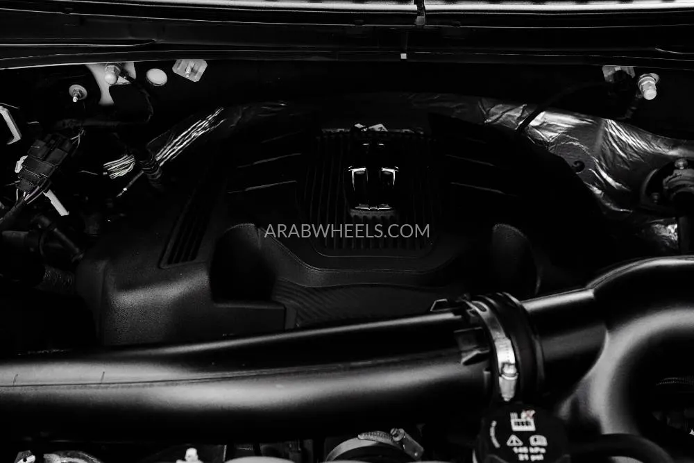 Lincoln Navigator 2021 for Sale in Dubai Image-17