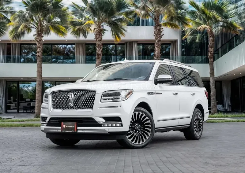 Lincoln Navigator 2021 for Sale in Dubai Image-24