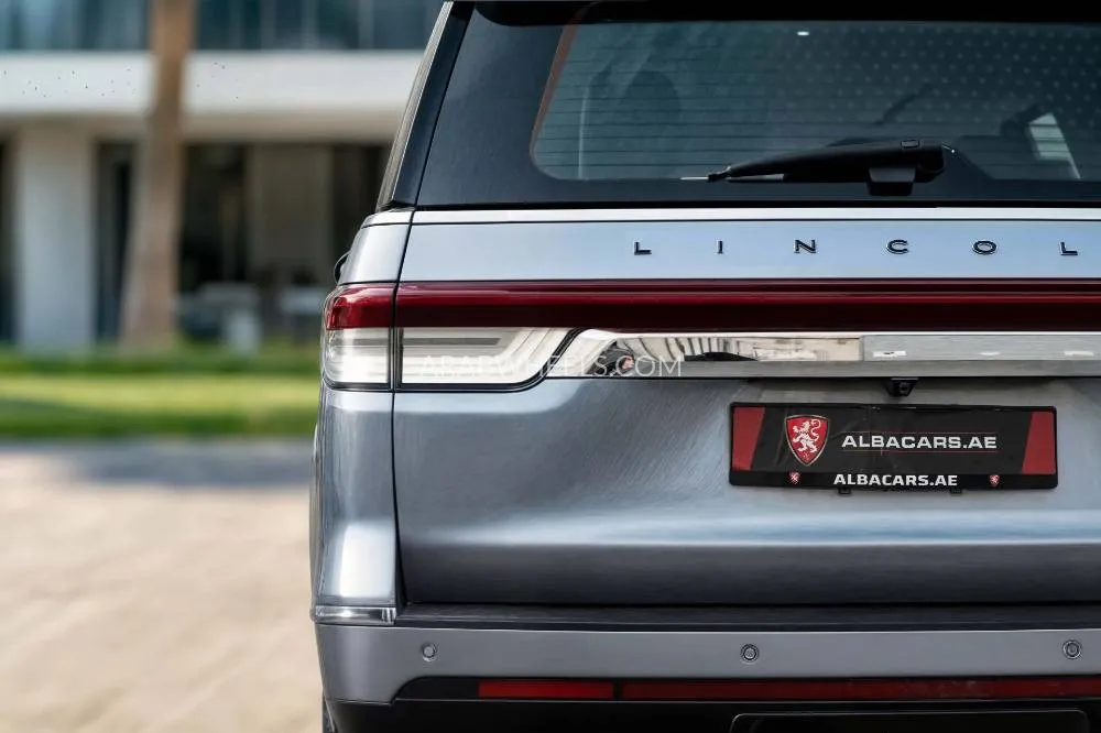 Lincoln Navigator 2023 for Sale in Dubai Image-6