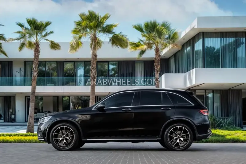 Mercedes Benz GLC Class 2021 for Sale in Dubai Image-23