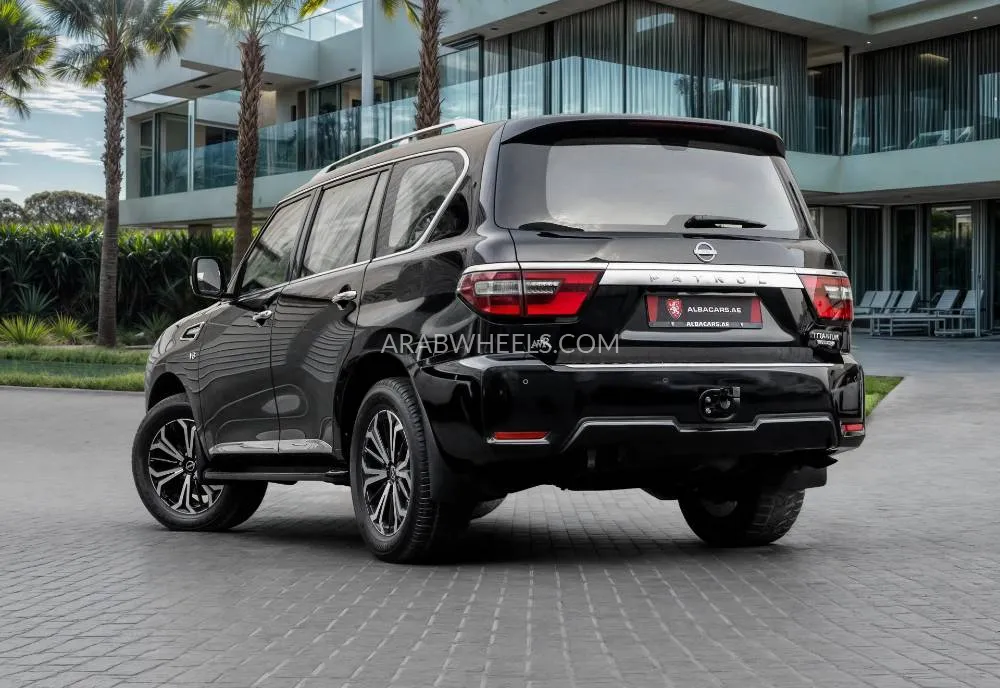 Nissan Patrol 2024 for Sale in Dubai Image-3