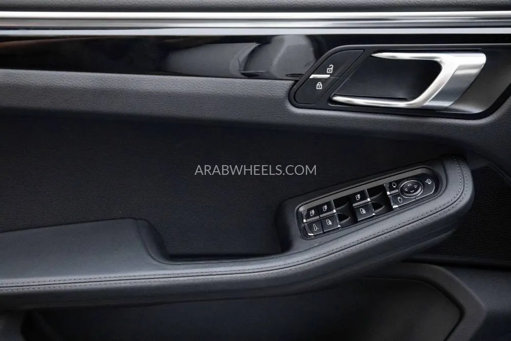 Porsche Macan 2024 for Sale in Dubai Image-13