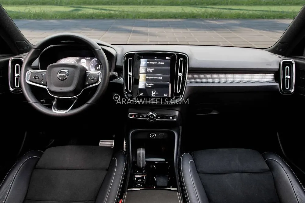 Volvo XC40 2022 for Sale in Dubai Image-8