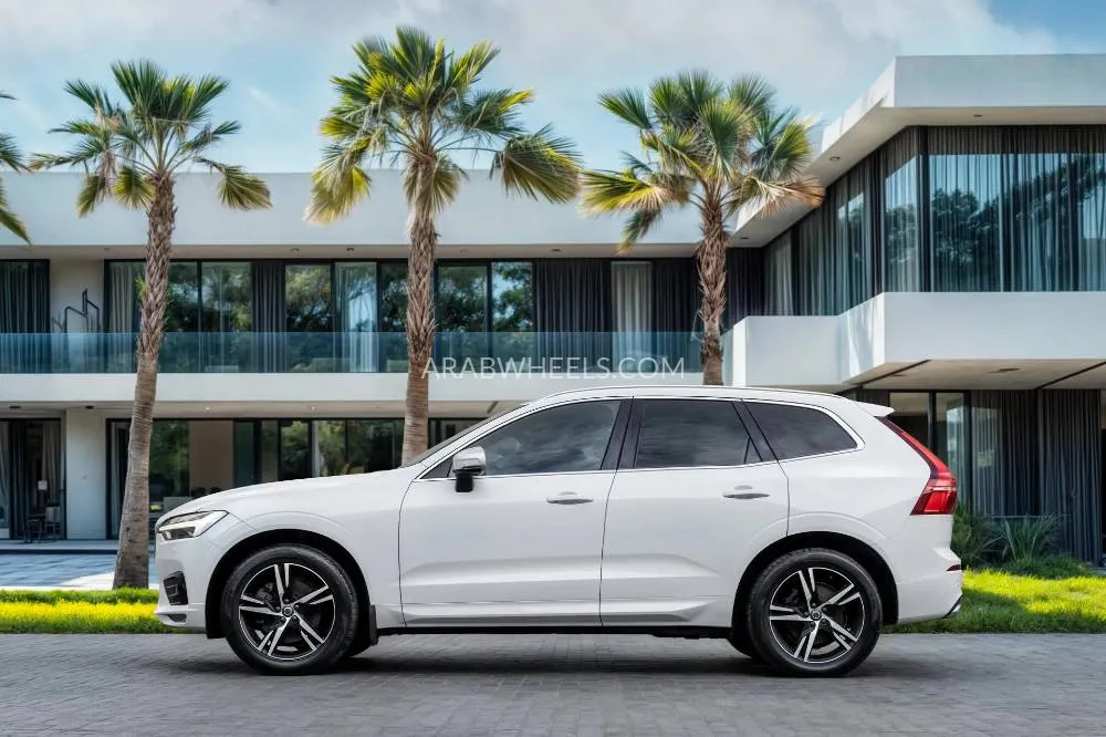 Volvo XC60 2019 for Sale in Dubai Image-18