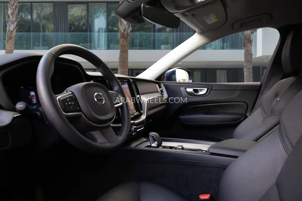Volvo XC60 2024 for Sale in Dubai Image-9