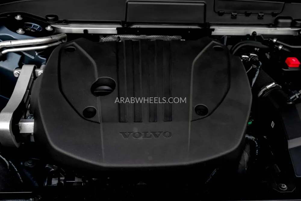 Volvo XC60 2024 for Sale in Dubai Image-14