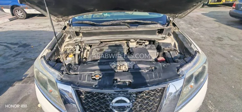 Nissan Pathfinder 2014 for Sale in Dubai Image-5