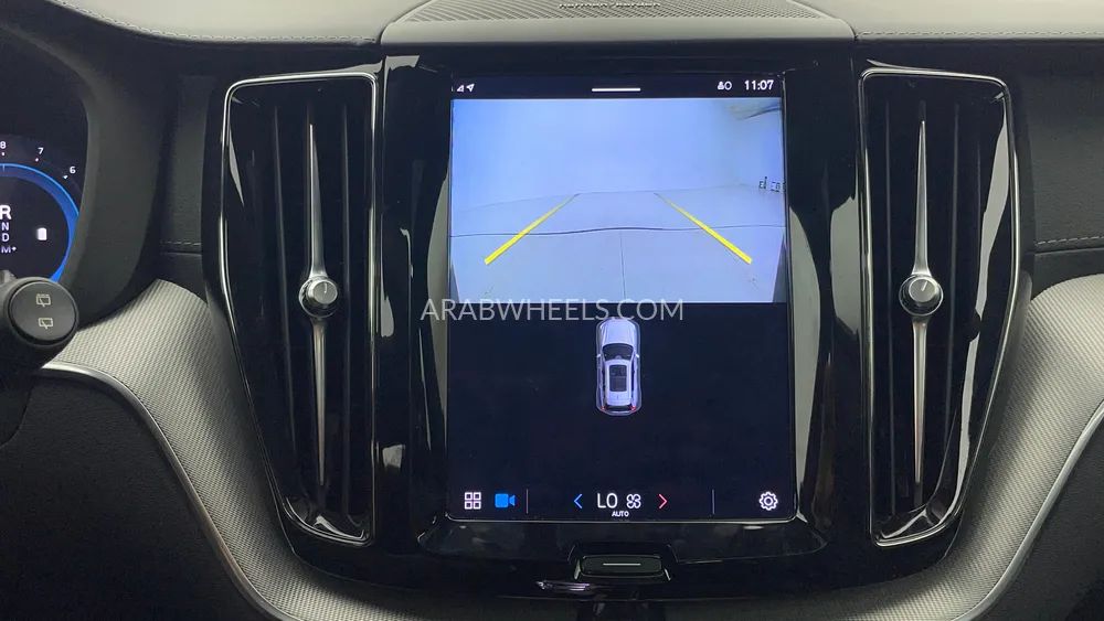 Volvo XC60 2023 for Sale in Dubai Image-17