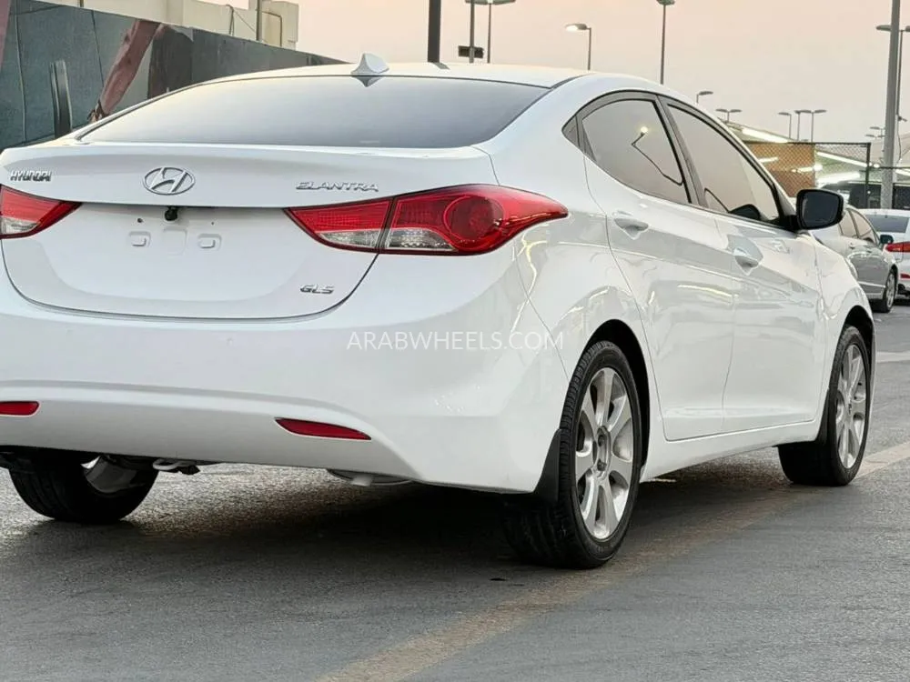 Hyundai Elantra 2012 for Sale in Sharjah Image-13