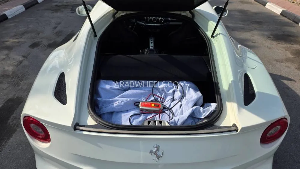 Ferrari F12 Berlinetta 2013 for Sale in Dubai Image-2