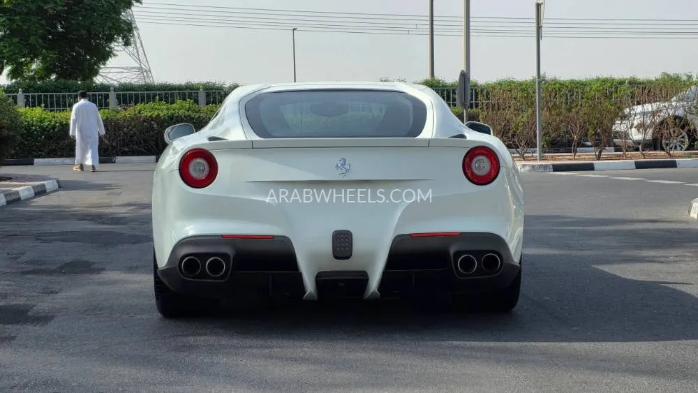 Ferrari F12 Berlinetta 2013 for Sale in Dubai Image-9