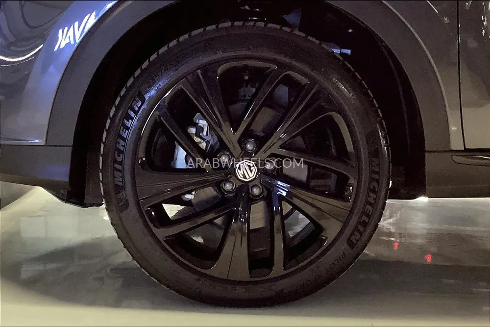 إم جي RX5 2025 for Sale in دبي Image-9