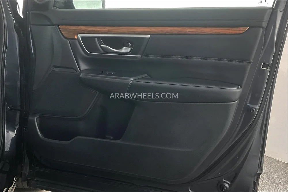 Honda CR-V 2022 for Sale in Sharjah Image-26