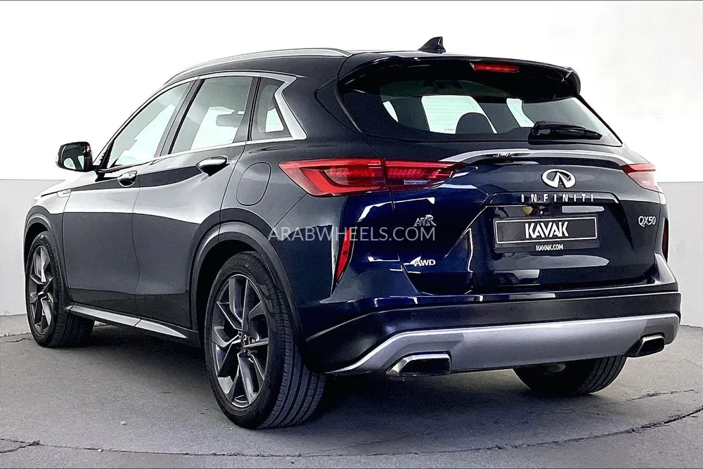 Infiniti QX50 2021 for Sale in Dubai Image-4