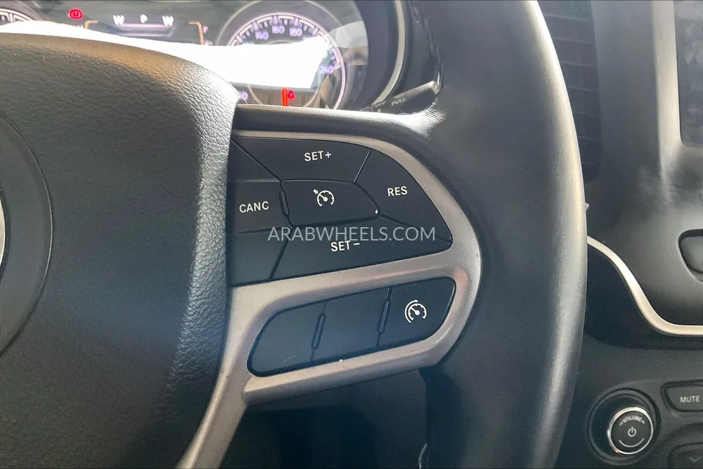 Jeep Cherokee 2020 for Sale in Sharjah Image-23
