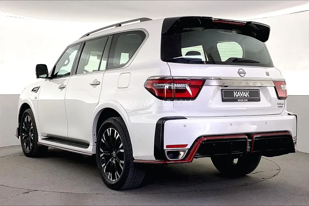 Nissan Patrol 2023 for Sale in Sharjah Image-6