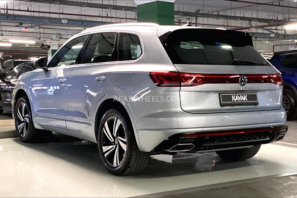 Volkswagen Touareg 2024 for Sale in Sharjah Image-4