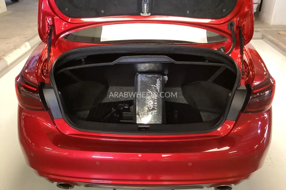 Infiniti Q50 2024 for Sale in Sharjah Image-14