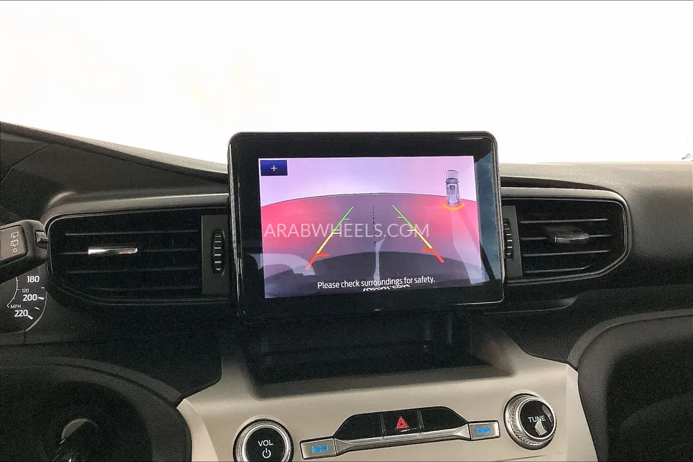 Ford Explorer 2022 for Sale in Dubai Image-16