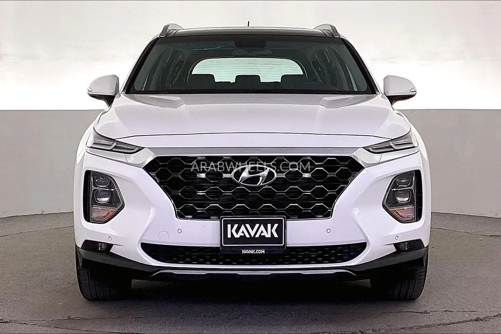Hyundai Santa Fe 2020 for Sale in Sharjah Image-2
