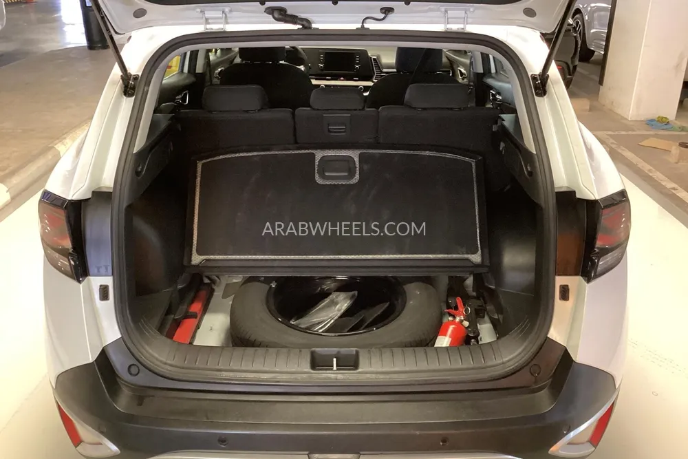 Kia Sportage 2024 for Sale in Dubai Image-15