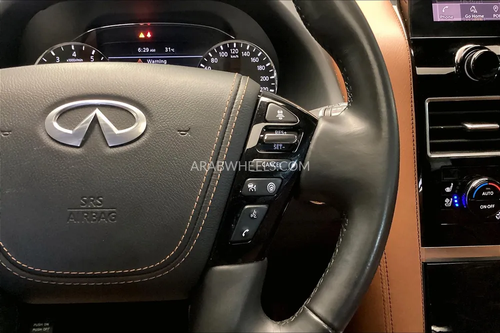 Infiniti QX80 2023 for Sale in Dubai Image-17