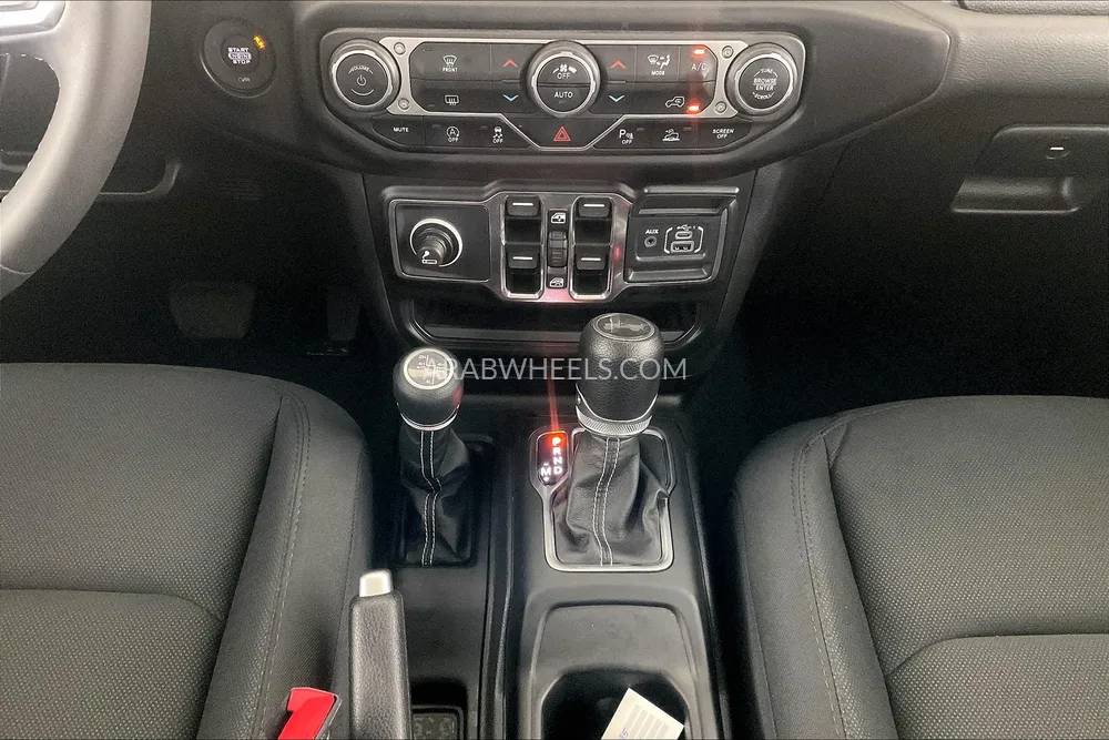 Jeep Wrangler 2023 for Sale in Dubai Image-23