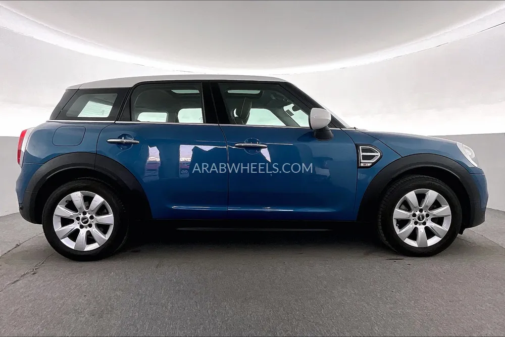 Mini Countryman 2020 for Sale in Sharjah Image-8