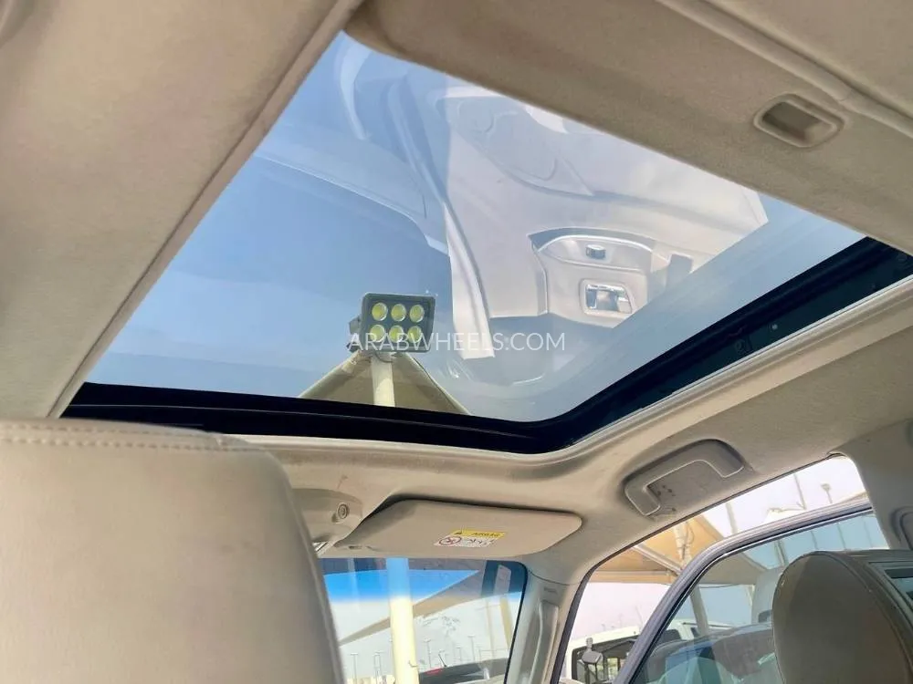 Mitsubishi Pajero 2014 for Sale in Sharjah Image-9