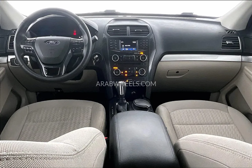 Ford Explorer 2018 for Sale in Sharjah Image-11