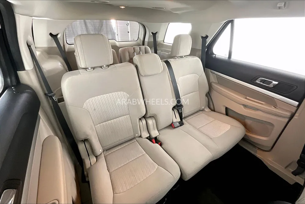 Ford Explorer 2018 for Sale in Sharjah Image-28