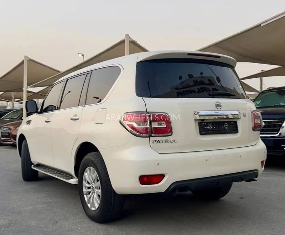 Nissan Patrol 2019 for Sale in Sharjah Image-2