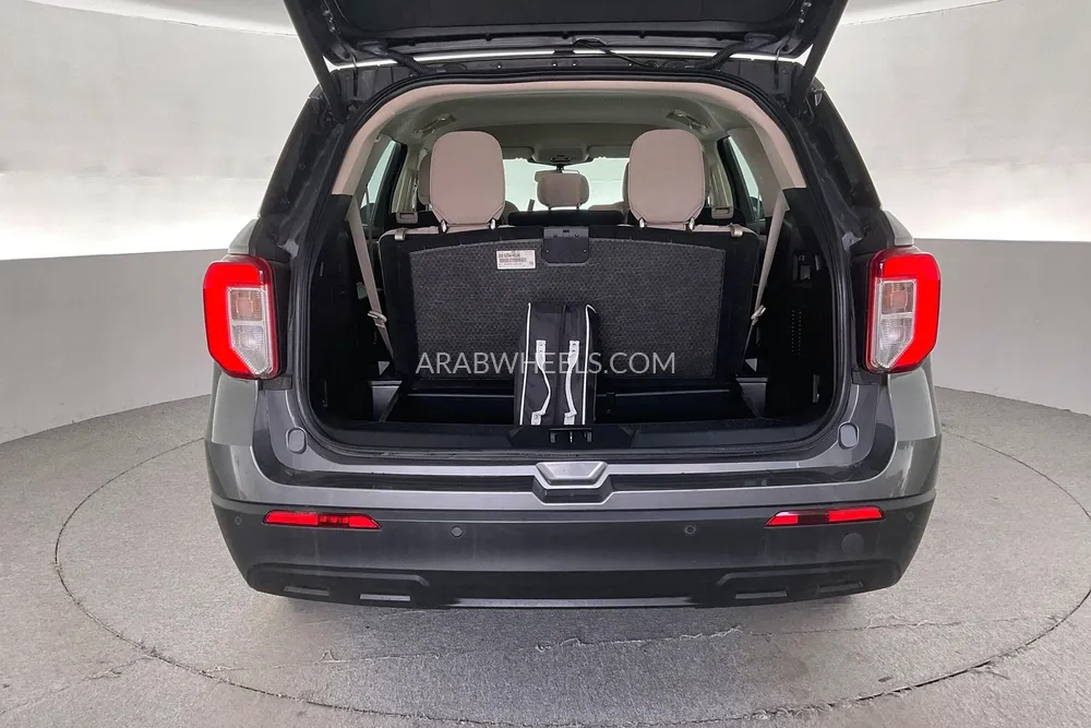 Ford Explorer 2021 for Sale in Sharjah Image-15